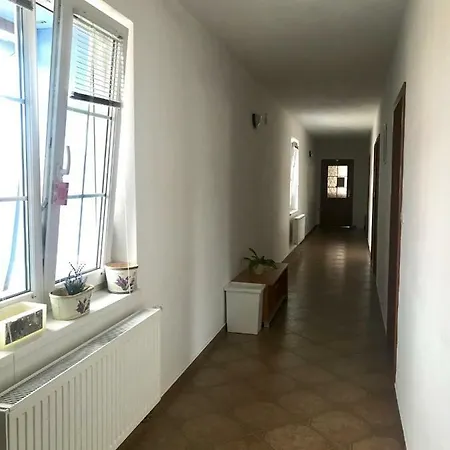 Klidne Misto Pobliz Historickeho Centra Pelhrimova