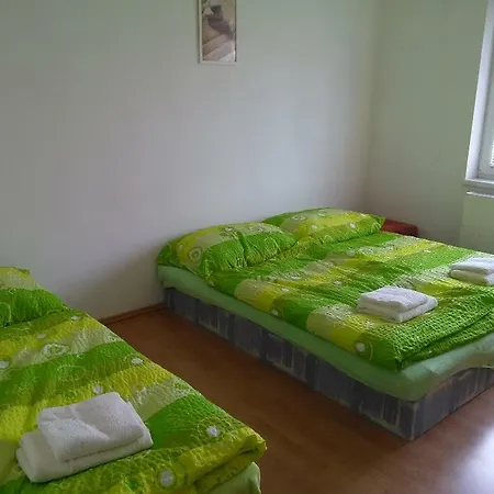 Klidne Misto Pobliz Historickeho Centra Pelhrimova *